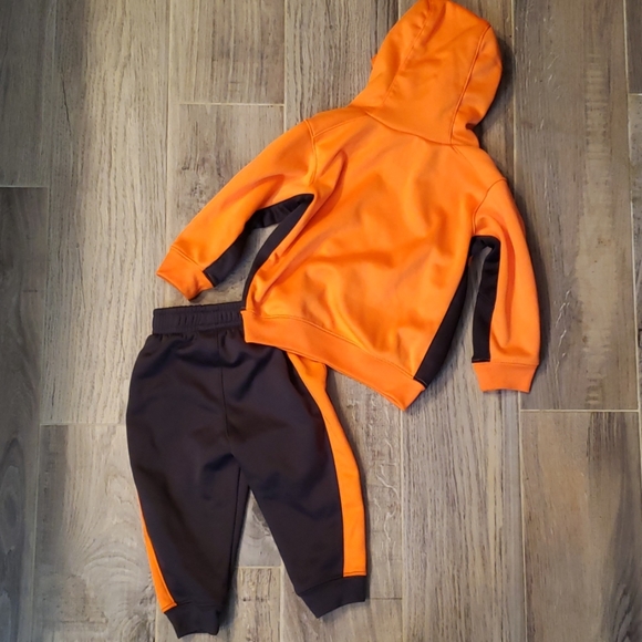 Kids Orange and Black Matching Set - Picture 4 of 4